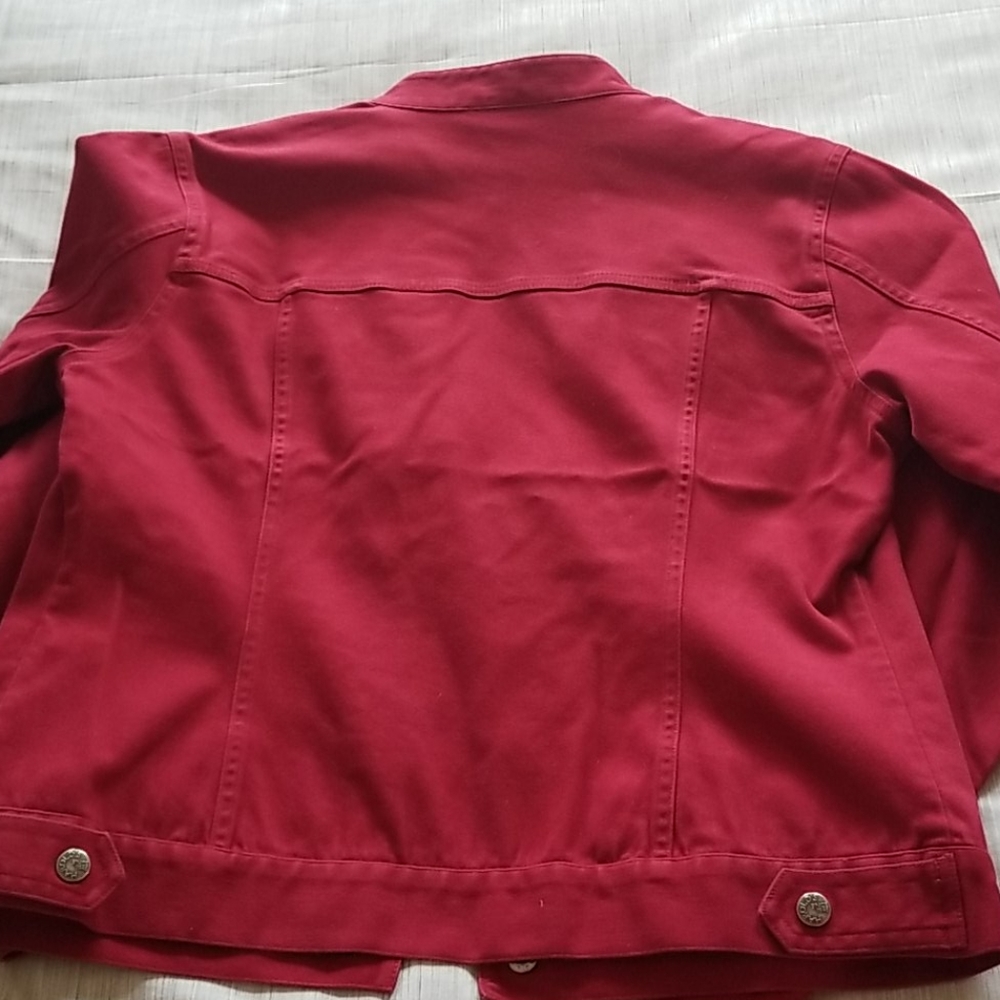Red denim jacket - Picture 4 of 8
